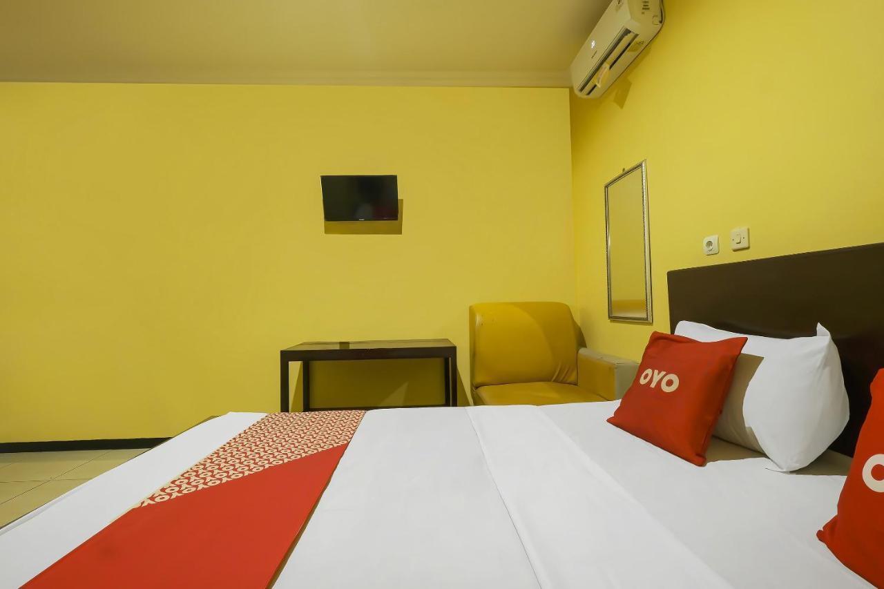 Oyo 92483 Hotel Kirana Salatiga Εξωτερικό φωτογραφία