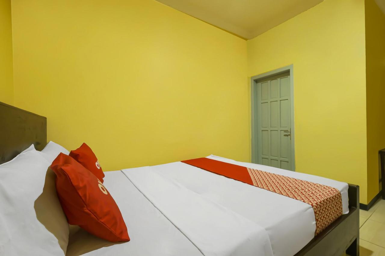 Oyo 92483 Hotel Kirana Salatiga Εξωτερικό φωτογραφία
