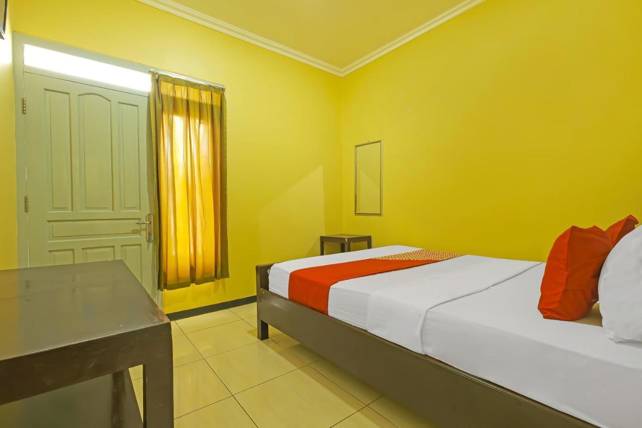 Oyo 92483 Hotel Kirana Salatiga Εξωτερικό φωτογραφία